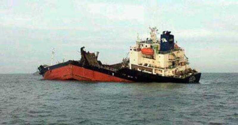 غرق ناقلة فلبينية تحمل 1.4 مليون لتر زيت وقود صناعى قبالة خليج مانيلا